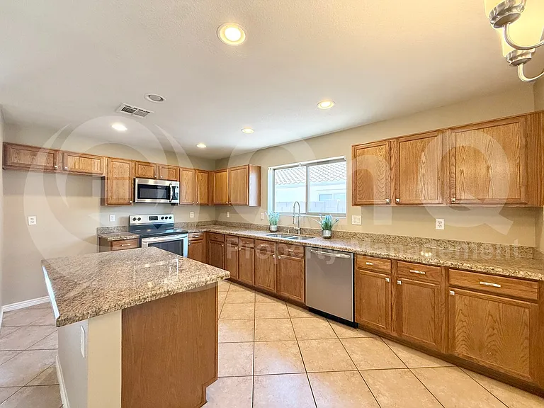 3553 E Trigger Way — Photo 7