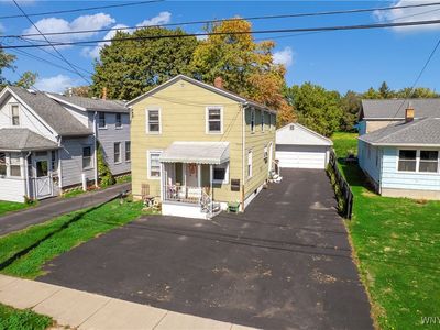 57 Saint John St, Lancaster, NY, 14086