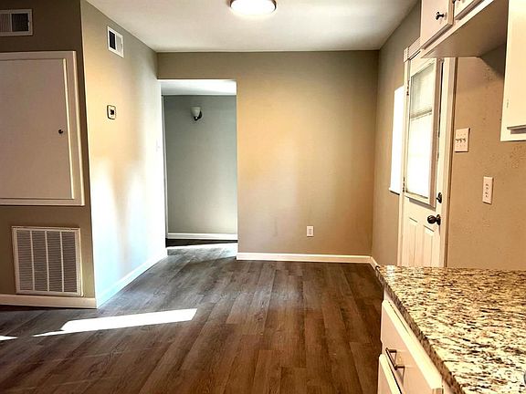 4th image of 117 Peggy Ln