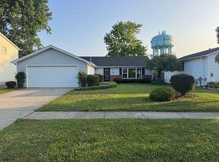 1334 Dangelo Dr, North Tonawanda, NY 14120
