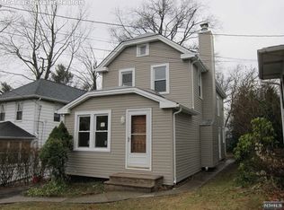 441 Woodland Pl, Leonia, NJ 07605