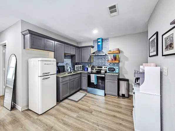 1241 Lowe St, Fort Worth, TX
