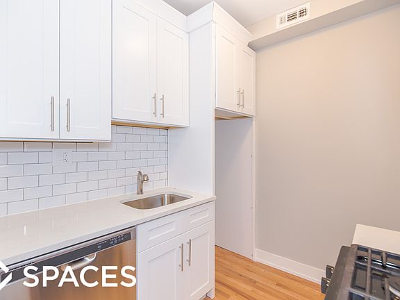 5th image of 820 W Cuyler Ave #826421