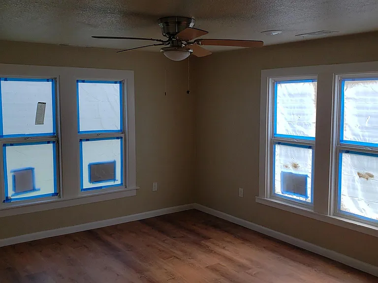 401 W Hull St — Photo 15