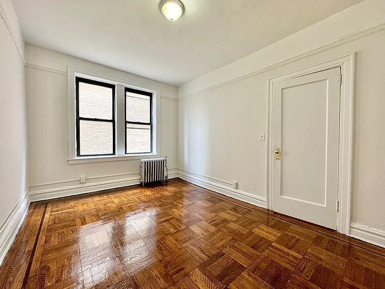 26-80 30th St #4D — Photo 11