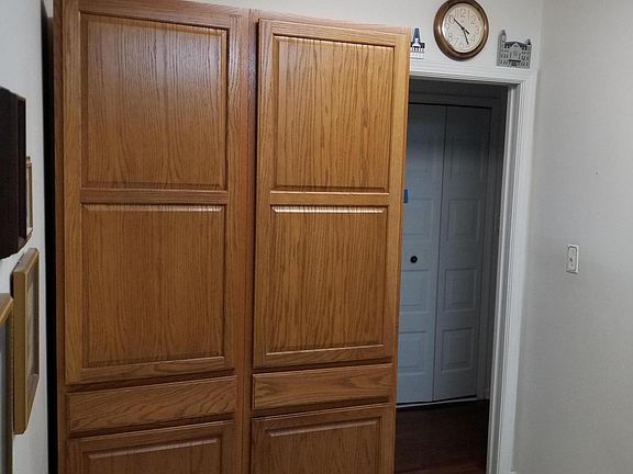 4th image of 3030 Breckenridge Ln #1-309