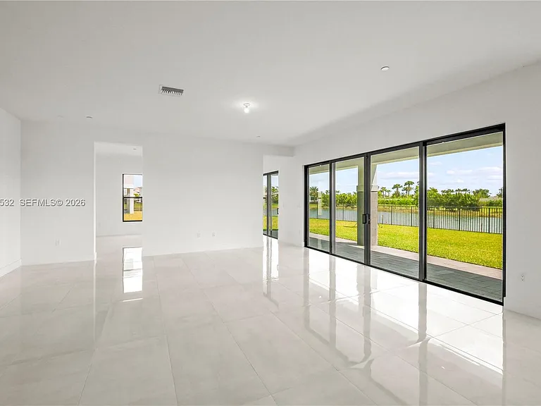 12865 Wingspan Ct — Photo 18