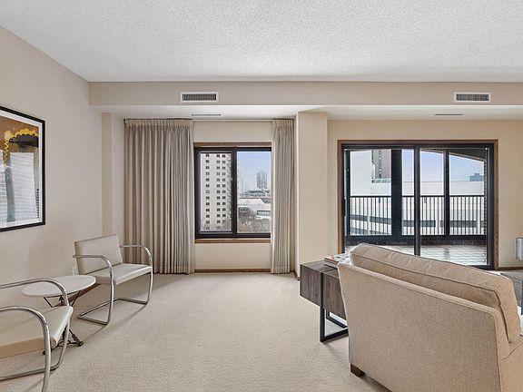 5th image of 1235 Yale Pl APT 908