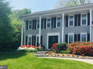 3312 Applegrove Ct, Herndon, VA 20171