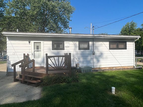 3rd image of 7507 Scott Ln