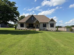170 Long Creek Rd, Lafayette, TN 37083