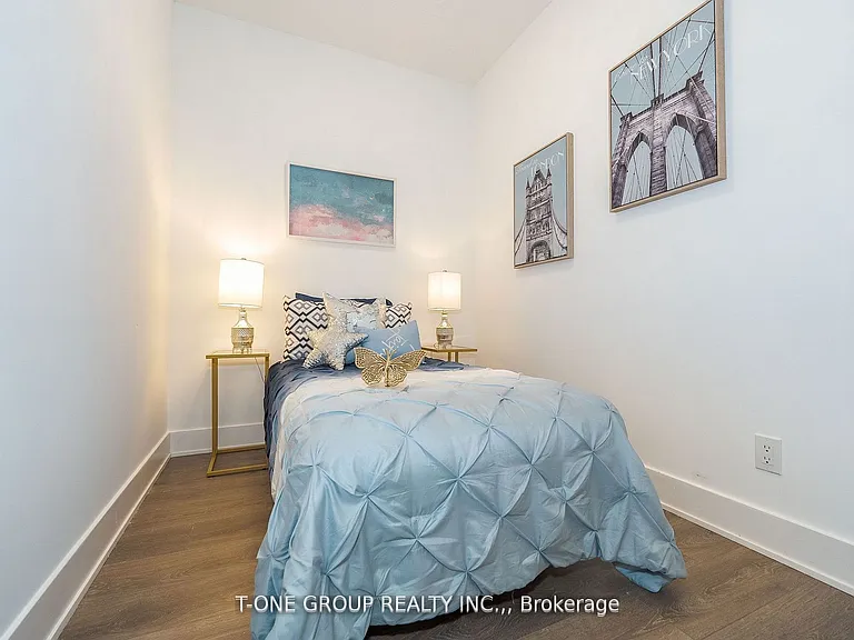 188 Fairview Mall Dr #915 — Photo 17
