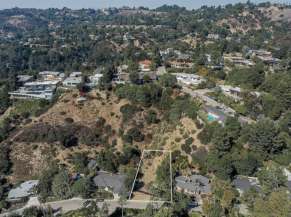 1st image of 2721 Ellison Dr