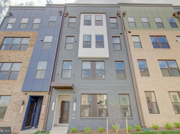 14138 Gypsum Loop, Chantilly, VA 20151