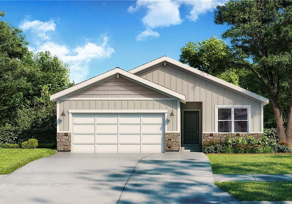 1st image of 813 Glenn Cir