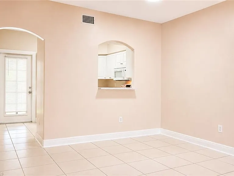 4110 Castilla Cir #105 — Photo 8