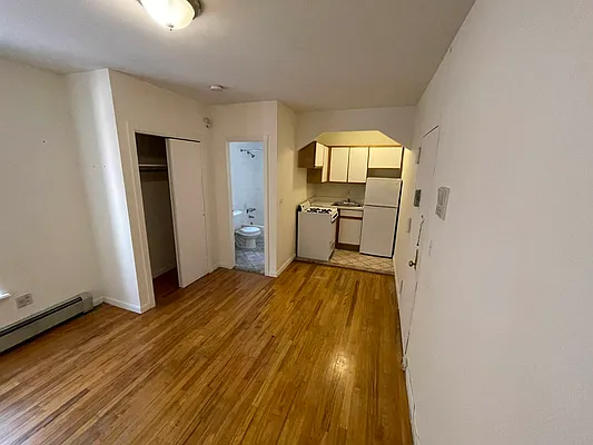 Rented by Hirsch Enterprises Incorporated | media 6