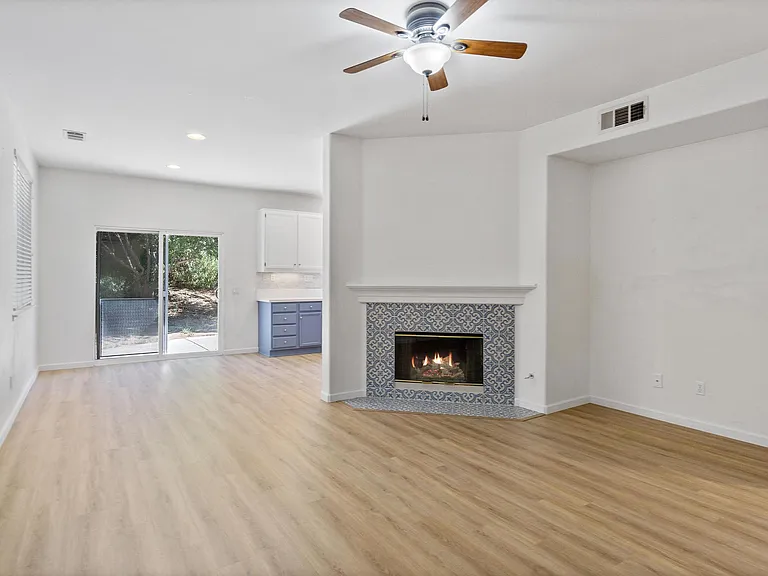 23764 Cloverleaf Way — Photo 10