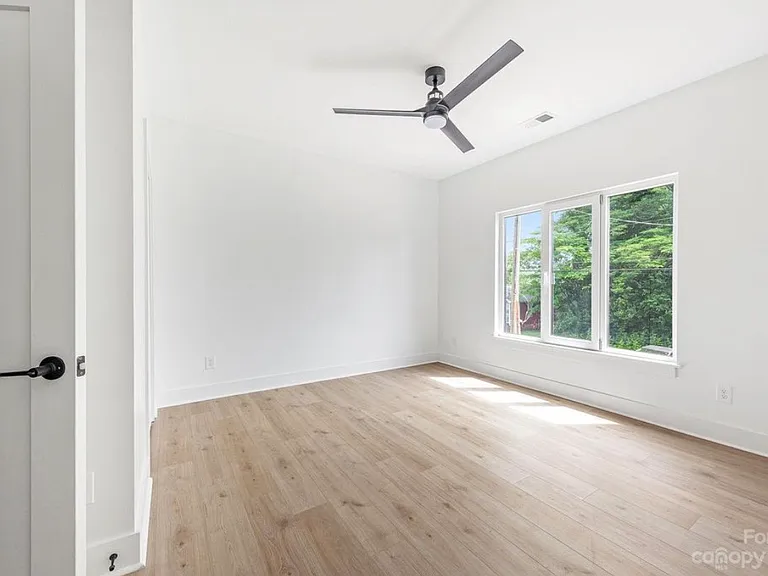 3108 Ross Ave — Photo 24