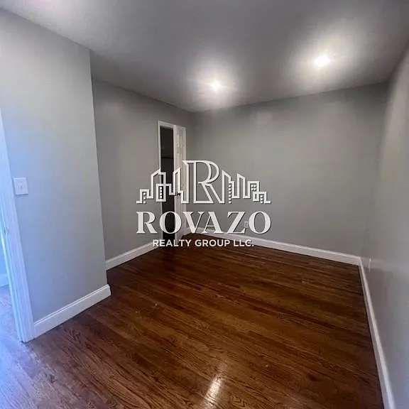 130 Chancellor Ave #3FF — Photo 3