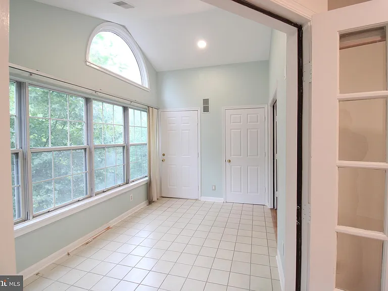 7509 Ashby Ln #N — Photo 18