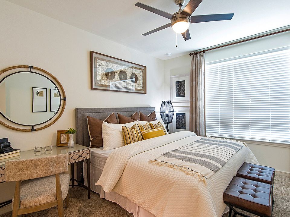 Unit 2 - Bedroom 2-1