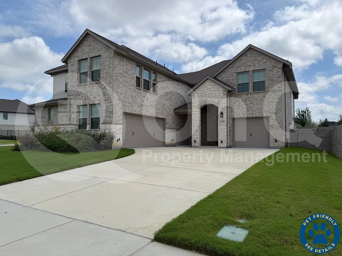 6 bed, 4.0 bath, 3870 sqft, $3,850 — Photo 1