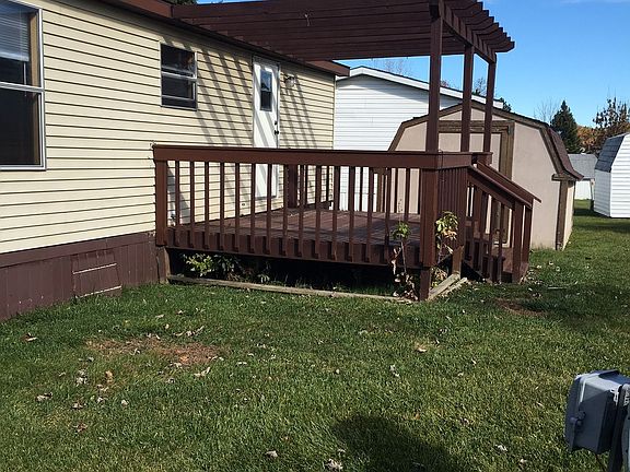2nd image of 9416 Evergreen Dr