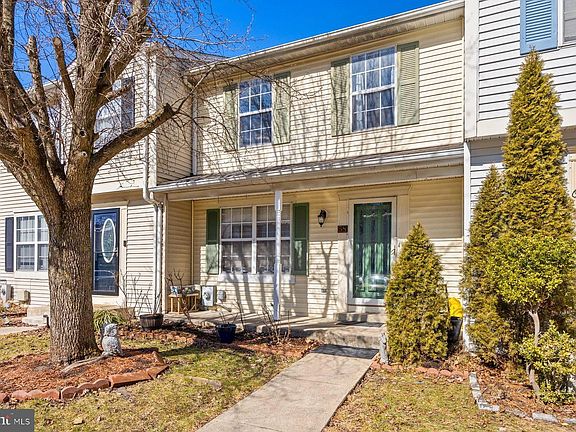 2nd image of 58 Hardwood Dr