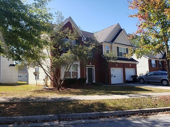 3rd image of 3925 Yosemite Park Ln