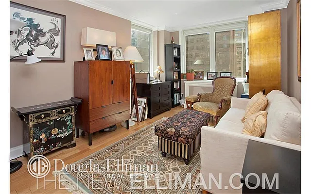 Rented by Douglas Elliman | media 34