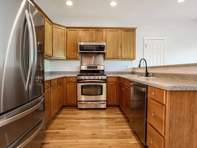 46 Indian Summer Ln — Photo 8