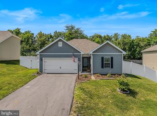 51 Wyeth Ave, Martinsburg, WV 25401