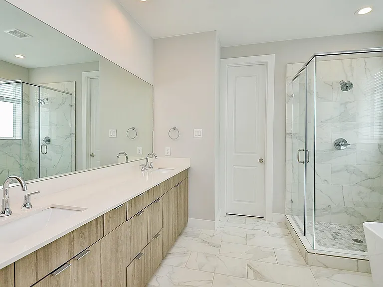 5903 Val Verde St #D — Photo 10