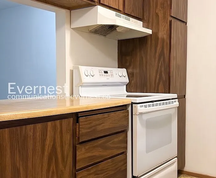 3312 I St NE #D102 — Photo 4