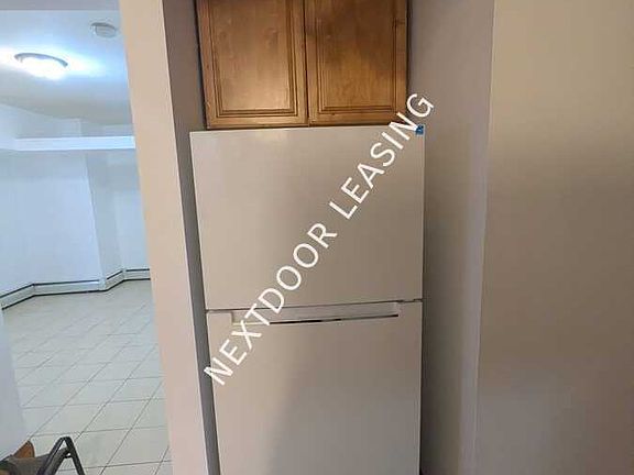 4th image of 92 W 33rd St #1M