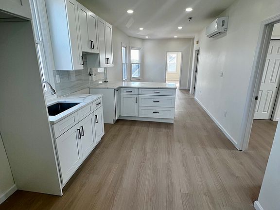 3rd image of 228-230 Clinton St #2