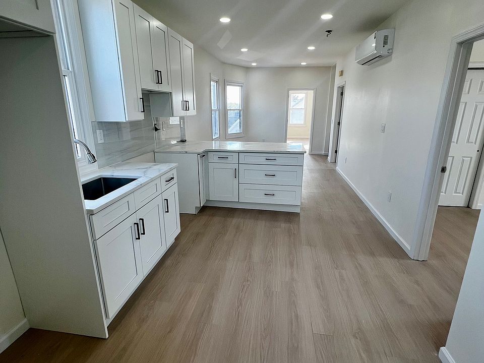 1st image of 228-230 Clinton St #3