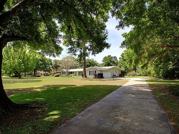 2nd image of 1724 Long Bow Ln