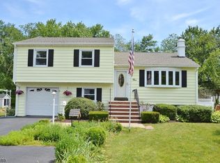 5 Orchard Pl, East Hanover, NJ 07936