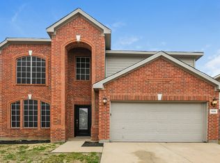 7806 Calgary Ln, Arlington, TX 76001