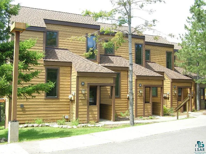 530 Moose Mountain Dr photo 1