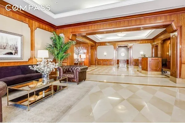 Rented by Compass | media 19