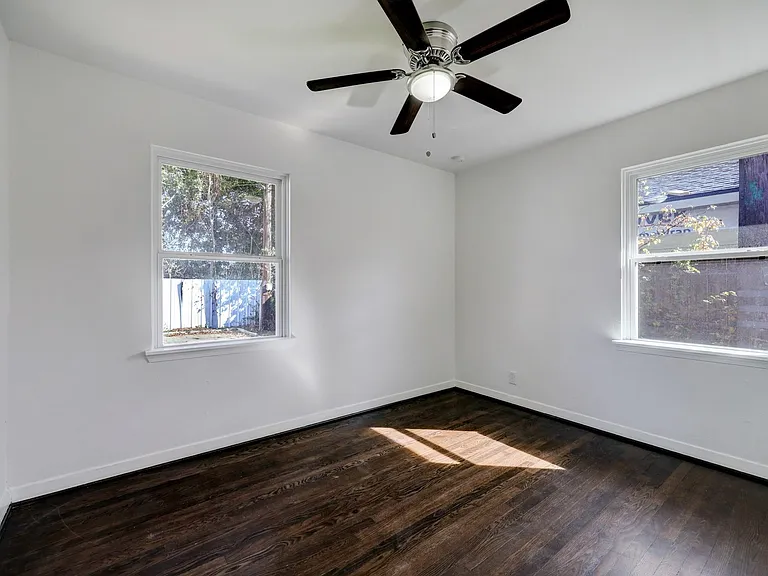 2534 Roy Cir — Photo 13