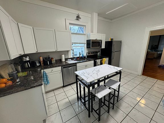 4th image of 792 Little Oconee St