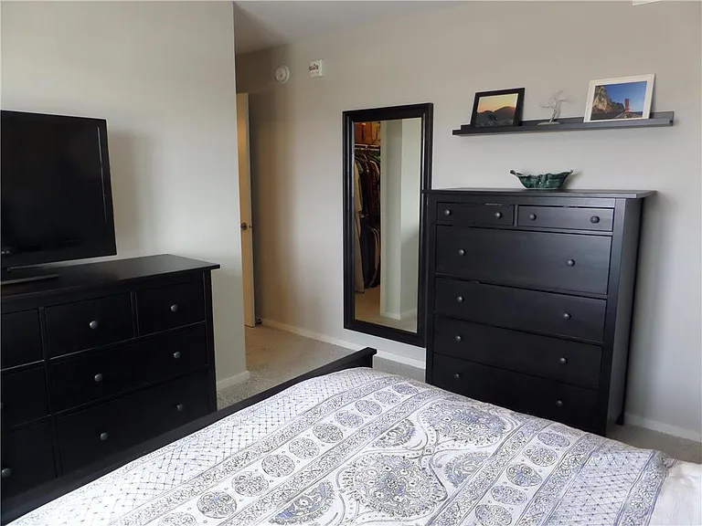 670 Hugo St S #202 — Photo 12