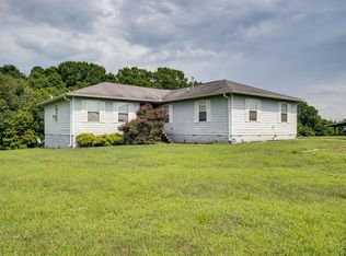 373 Canoe Branch Rd, Castalian Springs, TN 37031