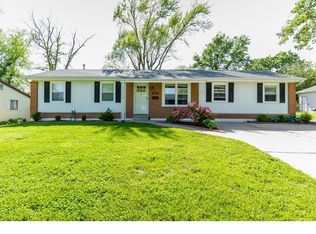 503 Clover Ln, O'Fallon, MO 63366