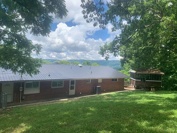 5th image of 691 Moreland Dr