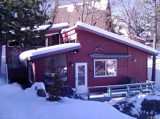 33143 Hilltop Blvd, Arrowbear Lake, CA 92382